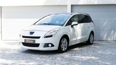 Branco Usado 2011 Peugeot 5008 Monovolume | € 8.750 (Preço justo)