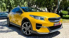 Amarelo Usado 2023 Kia XCeed First Edition SUV | € 20.990 (Preço justo)