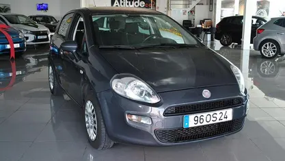 Usado Fiat Punto Easy 85 HP (62 kW) 2014 Citadino