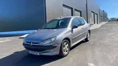 Cinzento Usado 2002 Peugeot 206 Citadino | € 2.000 (Preço justo)