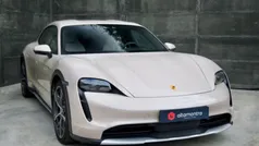 Usado 2025 Porsche Taycan Sedan | € 105.900