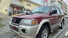 Vermelho Usado 2001 Mitsubishi Pajero SUV | € 9.900 (Preço justo)