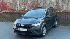 Cinza Usado 2023 Dacia Jogger Comfort Monovolume | € 16.500 (Preço justo)