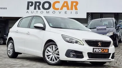 Branco Usado 2018 Peugeot 308 Active | € 11.900 (Preço justo)