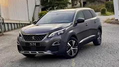 Cinza escuro Usado 2018 Peugeot 5008 GT-line Monovolume | € 23.500 (Preço justo)