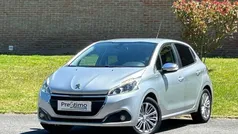 Usado 2018 Peugeot 208 Style Citadino | € 9.950 (Preço justo)