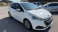 Branco Usado 2019 Peugeot 208 Citadino | € 11.250 (Bom preço)
