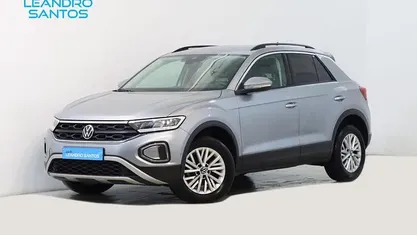 Usado VW T-Roc 110 HP (80 kW) 2024 Cinzento SUV