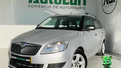 Cinzento Usado 2011 Skoda Fabia Active Citadino | € 4.950 (Bom preço)