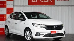 Usado 2021 Dacia Sandero Essentiel Citadino | € 10.990 (Bom preço)