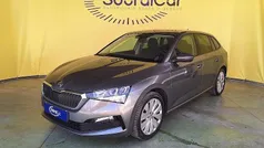 Cinzento Usado 2022 Skoda Scala Citadino | € 18.000 (Preço justo)