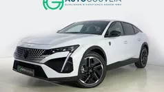 Branco Usado 2024 Peugeot 408 GT-line Sedan | € 35.980 (Preço justo)