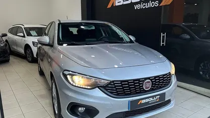Usado Fiat Tipo Lounge 95 HP (69 kW) 2020 Sedan