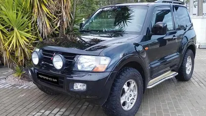 Usado 2000 Mitsubishi Pajero SUV | € 23.990