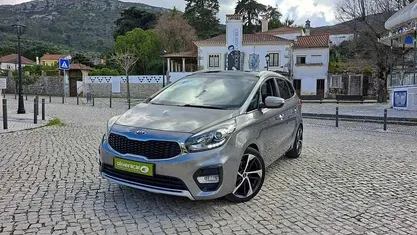 Usado 2018 Kia Carens Monovolume | € 17.950 (Preço justo)