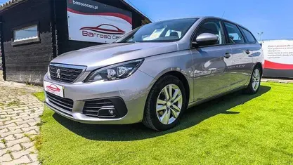 Usado Peugeot 308 SW 102 HP (75 kW) 2018 Cinzento Carrinha