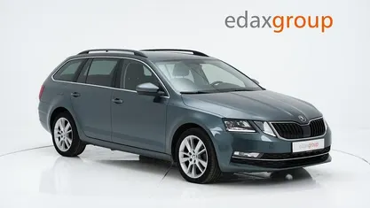 Cinza Usado 2018 Skoda Octavia Style Carrinha | € 12.840 (Preço justo)
