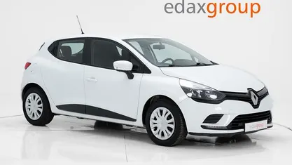 Usado Renault Clio IV Zen 90 HP (66 kW) 2018 Branco