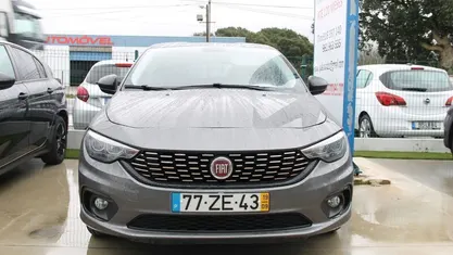 Antracite Usado 2019 Fiat Tipo Street Sedan | € 12.000 (Preço justo)