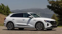 Branco Usado 2023 Audi Q8 e-tron Advanced SUV | € 53.000 (Bom preço)