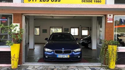 Usado BMW 318 143 HP (105 kW) 2015 Azul Carrinha