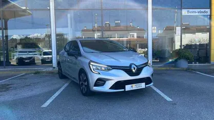 Usado Renault Clio V Evolution 100 HP (73 kW) 2023 Cinzento