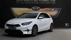 Branco Novo 2025 Kia Ceed Citadino | € 23.950 (Preço justo)