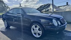 Preto Usado 2001 Mercedes CLK200 Elegance | € 4.999 (Preço justo)