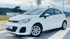Branco Usado 2016 Kia Rio EX | € 9.900 (Bom preço)