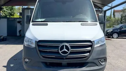 Usado Mercedes Sprinter 150 HP (110 kW) 2022 Branco Van