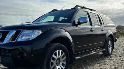 Preto Usado 2013 Nissan Navara Pickup | € 24.900 (Preço justo)