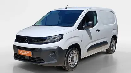 Branco Usado 2024 Opel Combo Monovolume | € 19.180 (Bom preço)