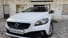 Branco Usado 2014 Volvo V40 Momentum Carrinha | € 13.500 (Preço justo)