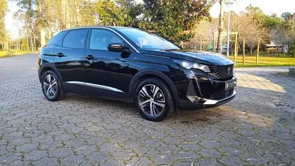 Usado Peugeot 3008 225 HP (165 kW) 2022 Preto SUV