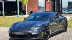 Cinzento Usado 2018 Porsche Panamera 4 Sedan | € 67.990 (Preço justo)