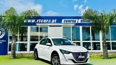 Branco Usado 2021 Peugeot e-208 Active Citadino | € 17.980 (Preço justo)