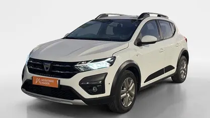 Cinza Usado 2021 Dacia Sandero Comfort | € 14.133 (Preço justo)