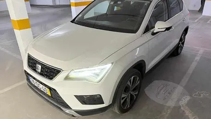 Branco Usado 2016 Seat Ateca Ecomotive SUV | € 16.000 (Preço justo)