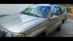 Cinzento Usado 2001 Jeep Grand Cherokee SUV | € 10.000 (Preço justo)