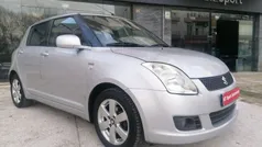 Cinzento Usado 2009 Suzuki Swift | € 4.390 (Preço justo)
