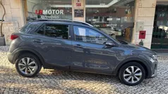 Cinza Usado 2022 Kia Stonic SUV | € 17.500 (Preço justo)