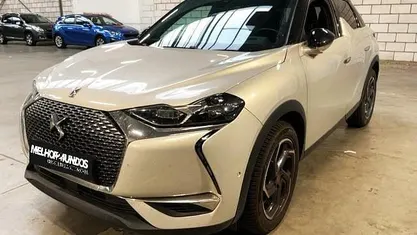 Cinzento Usado 2021 DS Automobiles DS3 Crossback SUV | € 18.990 (Preço justo)