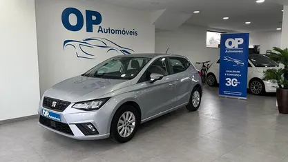 Usado Seat Ibiza Style 95 HP (69 kW) 2022 Cinzento Citadino