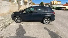 Cinzento Usado 2017 Peugeot 2008 SUV | € 12.000 (Preço justo)