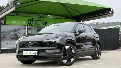 Preto Usado 2024 Volvo EX30 SUV | € 36.500 (Preço justo)