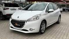 Branco Usado 2015 Peugeot 208 Style Citadino | € 9.250 (Preço justo)