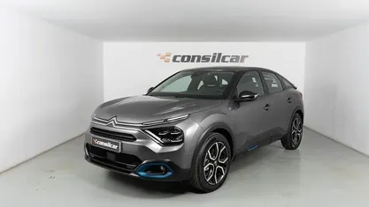 Usado Citroën e-C4 Live 100 kW (136 HP) 2022 Cinza SUV