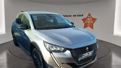 Cinza Usado 2022 Peugeot e-208 Allure Citadino | € 16.899 (Bom preço)