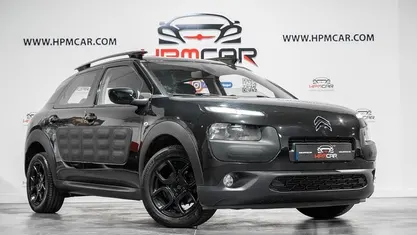 Usado Citroën C4 Cactus 92 HP (67 kW) 2014 Preto Citadino