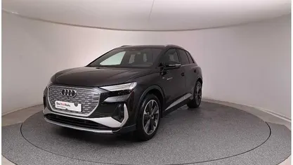 Usado 2025 Audi Q4 e-tron S-line plus SUV | € 52.990 (Preço justo)